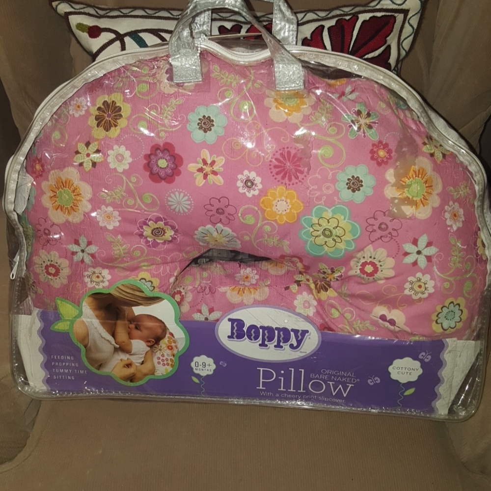 Pre loved Boppy pillow.
